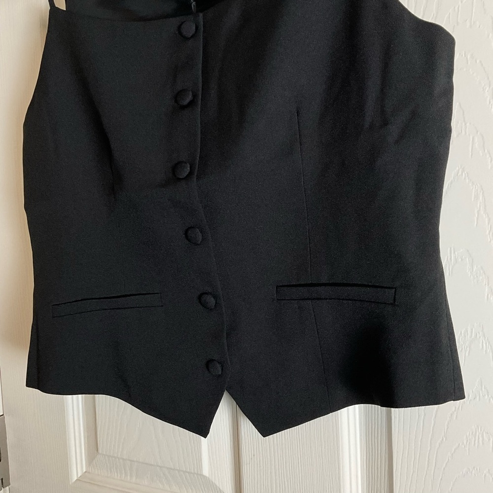 NWT Vanwell London Tailored Button-Down Vest Top - Black Size S - Picture 6 of 11